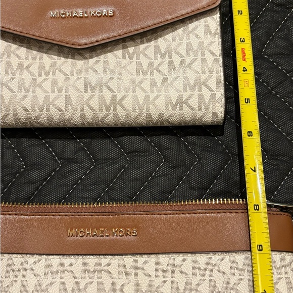 Michael Kors 3 in 1 Tote - Picture 14 of 16